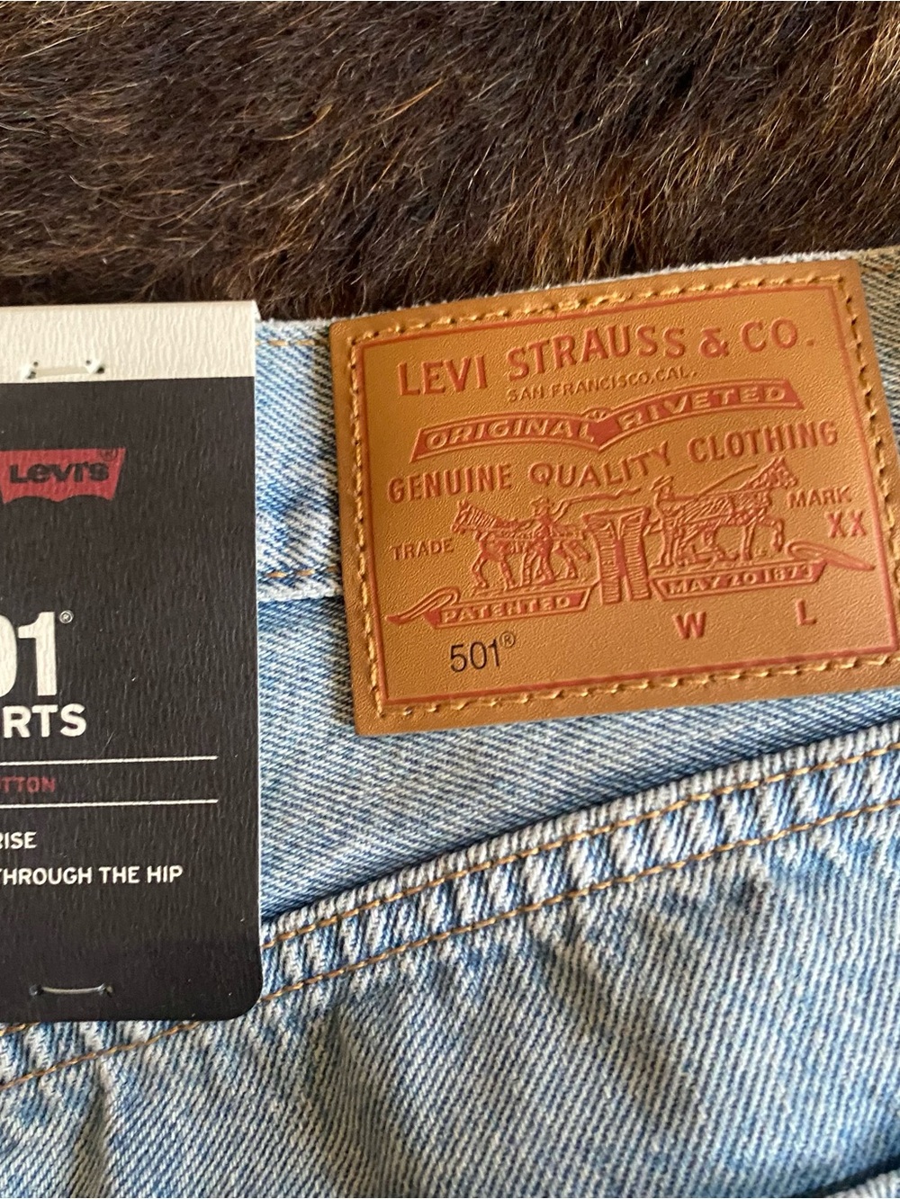 Levi's 501 Original Fit High Rise Women's Denim Shorts Vague Finish Size 27 - Picture 6 of 6